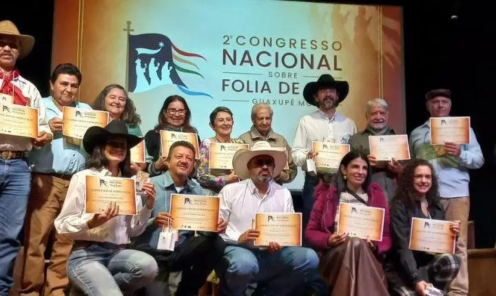 🪗🎼 PESQUISADORA CRISTINA DE OLIVEIRA REPRESENTA O MUNICÍPIO DE OSÓRIO NO CONGRESSO NACIONAL DE FOLIA DE REIS 🪗📚