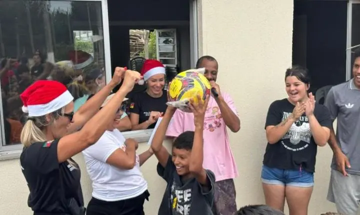 Polícia Civil promove ações de Natal com distribuição de brinquedos no litoral norte