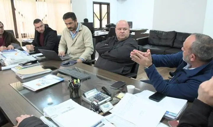 PREFEITO DÁ ULTIMATO À CORSAN PARA CONCLUSÃO DE OBRAS EM IMBÉ