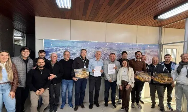 Prefeitura de Capão da Canoa e Nazale formalizam parceria para revitalização da Praça Flávio Boianovski