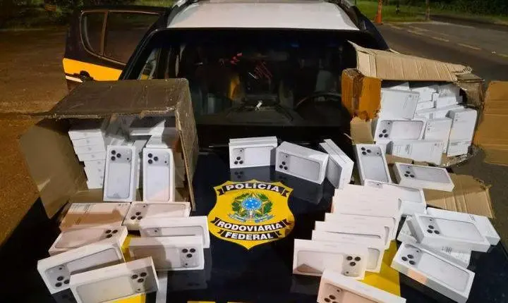 PRF apreende carga de iPhones avaliada em R$ 900 mil em Rosário do Sul