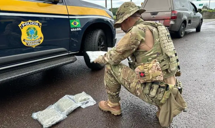 🚨 PRF prende homem com skunk em Torres