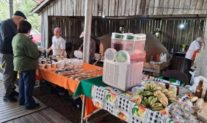 Público prestigia as atrações da 33ª Festa do Colono na Borússia em Osório