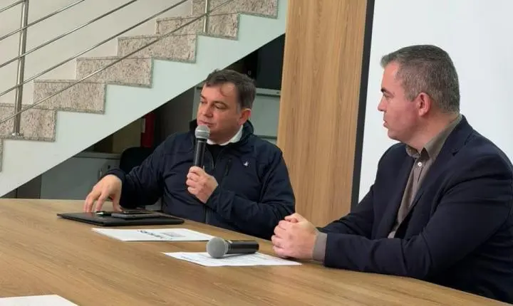 Secretário de Desenvolvimento e presidente da AMVAG participam de assembleia da Amlinorte