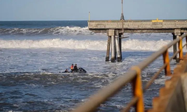 Surfistas atuam com apoio da Marinha em treinamentos e resgates no litoral gaúcho