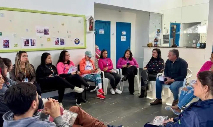 TRAMANDAÍ PROMOVE AÇÃO DE CONSCIENTIZAÇÃO SOBRE VIOLÊNCIA CONTRA MULHERES E MAUS-TRATOS A ANIMAIS