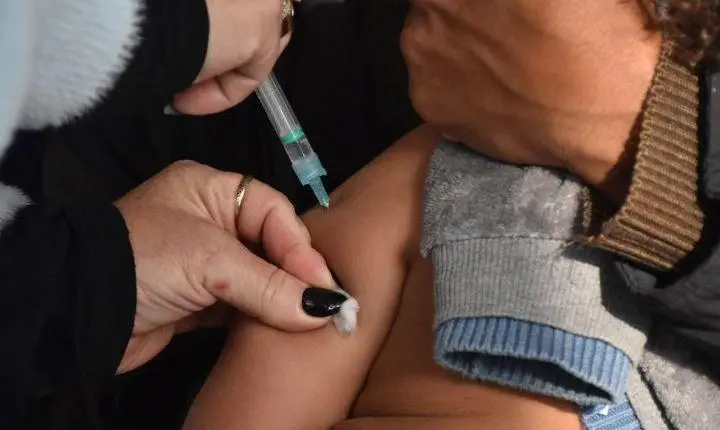 Vacinação contra influenza é aberta para toda população nesta segunda-feira