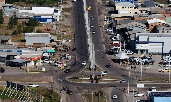 Vice Governador Gabriel Souza e o Prefeito Juarez Marques realizam a última vistoria  no trecho da Av. Minas Gerais, entre a rótula da Av. João de Magalhães e a Rua Roma.